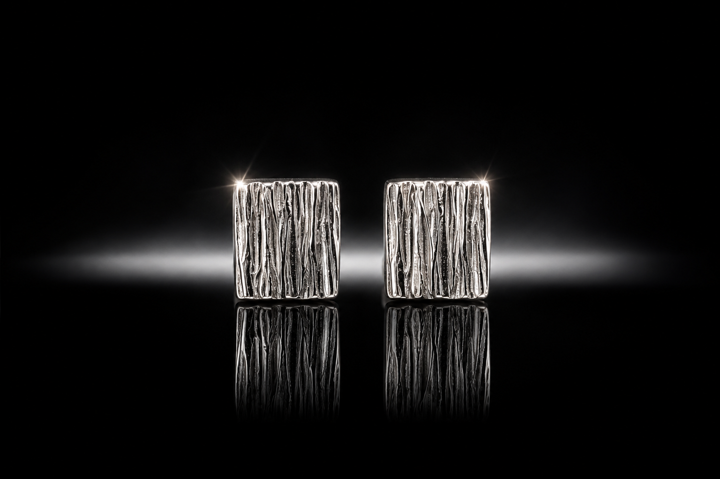 925/14 kt. Sterling Silver 9.6 x 8.5 mm Textured Bark Design Square Stud Earrings