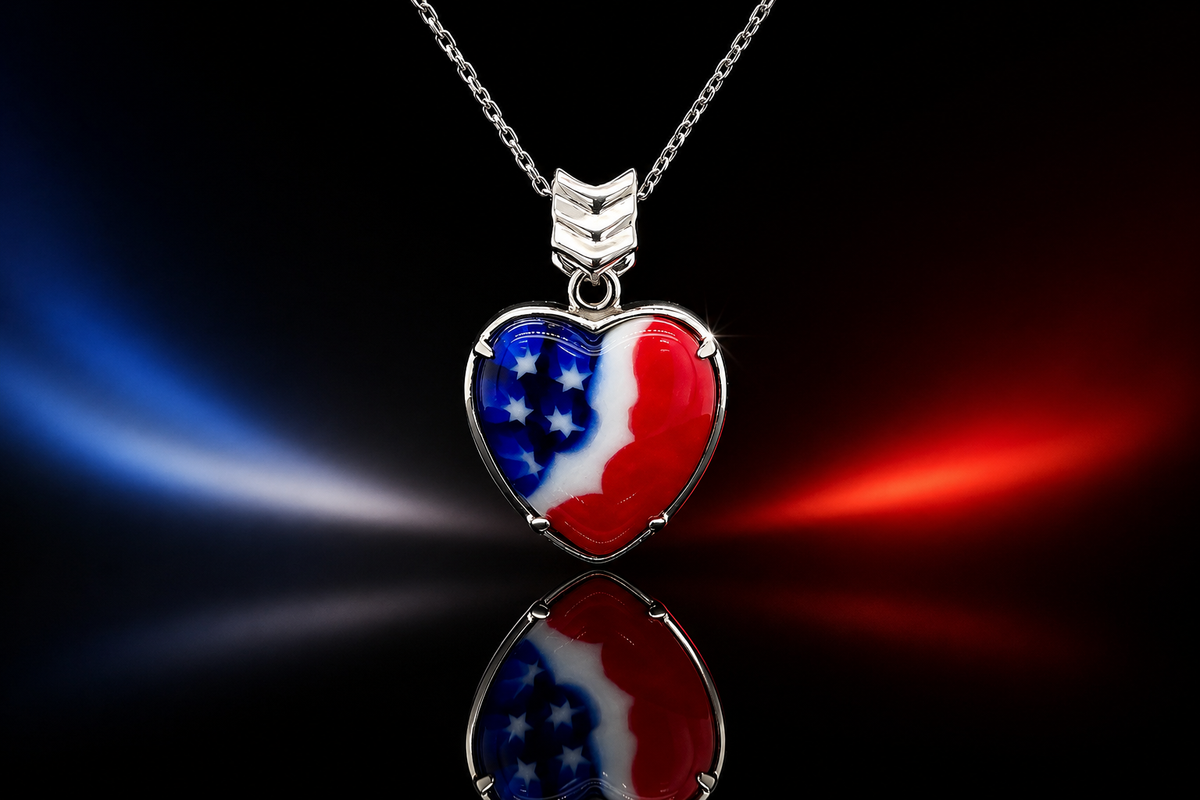 15mm Murano Glass American Flag Heart Shaped Pendant