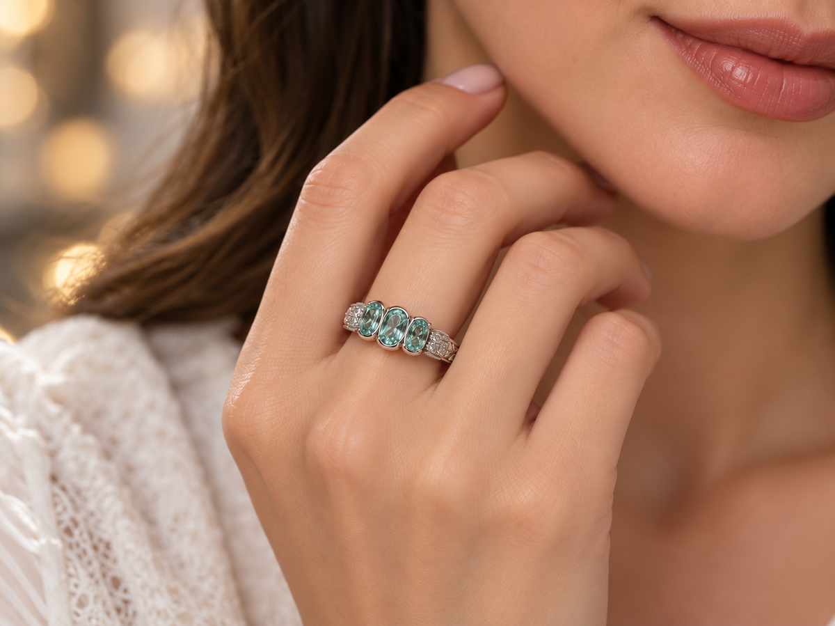 Vintage 14kt White Gold 1.75 CTW Genuine Paraiba Tourmaline & Diamond Ring, Circa 1980s